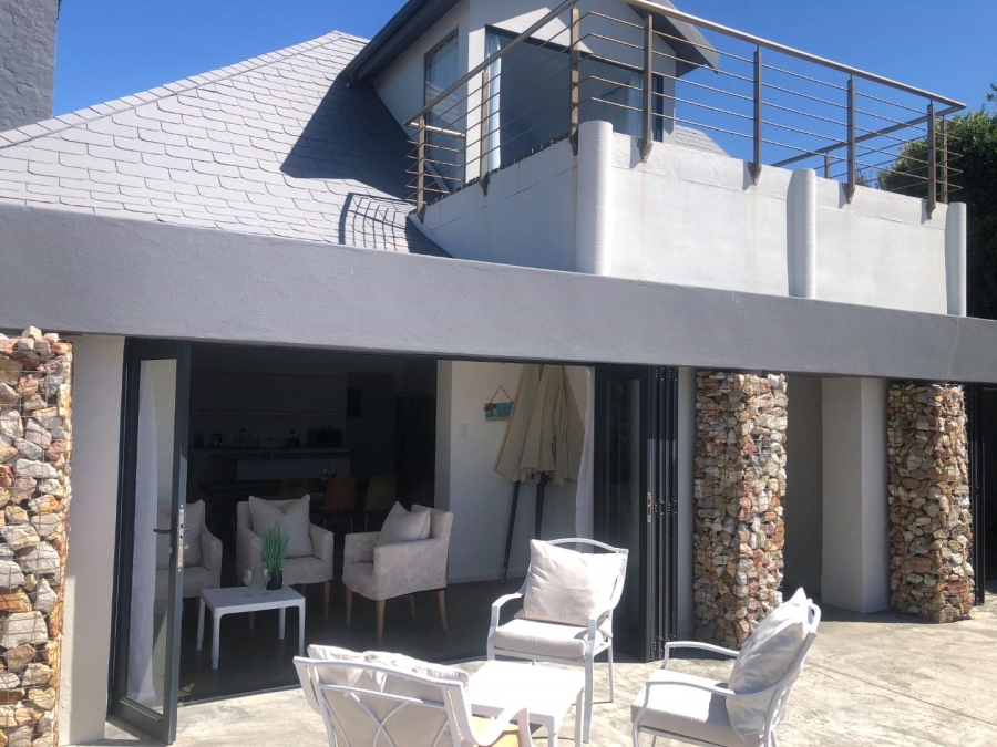 6 Bedroom Property for Sale in Westcliff Western Cape